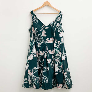 City Chic Green Floral Print Fit & Flare V-Neck Sleeveless Dress UK 20