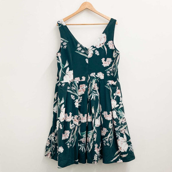 City Chic Green Fit & Flare Floral Print Sleeveless Dress UK 20