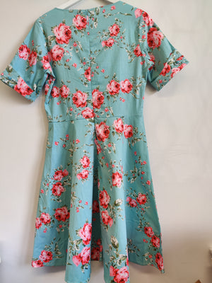 Mint Limit Blue Floral Dress L