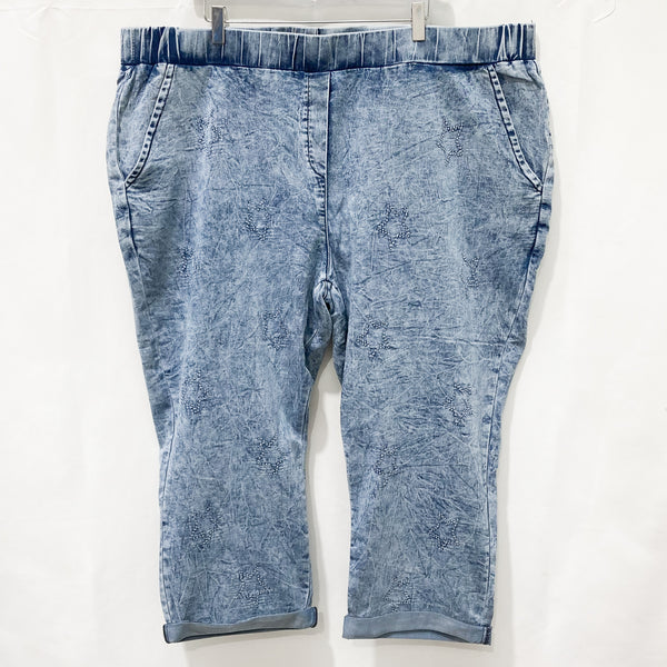 Avenue Blue Mid Wash Denim Star Stretch Cropped Jeans UK 22