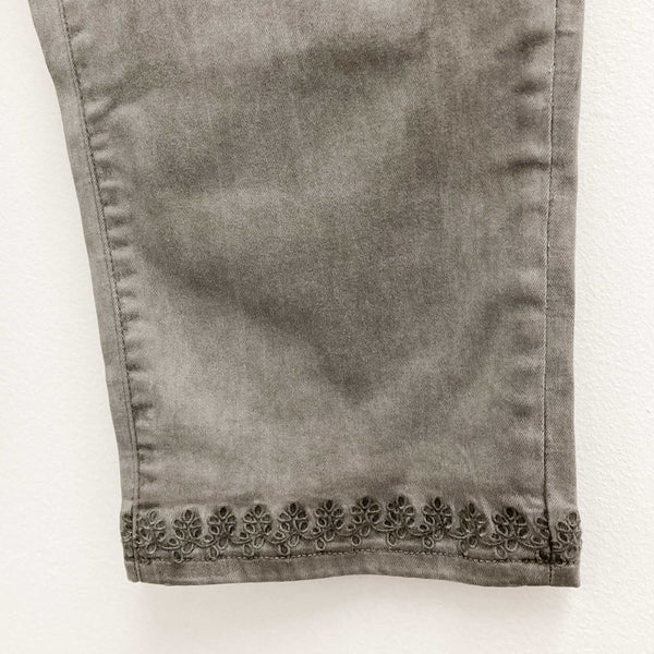 Avenue Grey Denim Embroidered Hem Capri Cropped Jeans UK 20