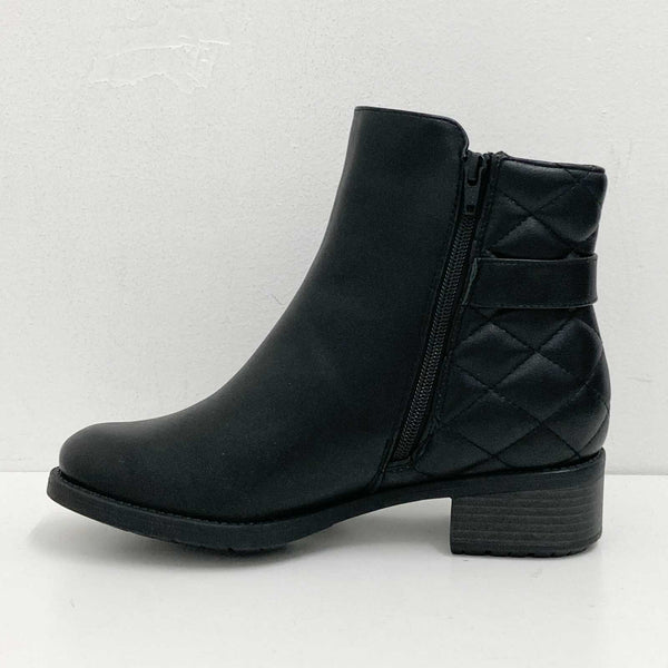 Evans Black Kylee Quilted Ankle Boots UK4