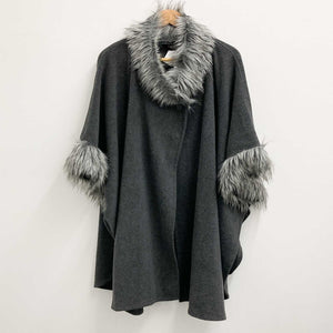 Yours Charcoal Grey Faux Fur Trim Fleece Poncho UK 16/20